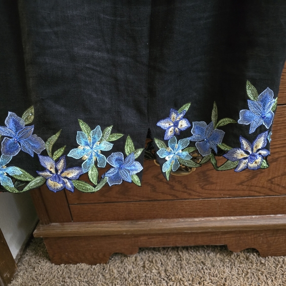 Talbots navy blue floral embroidered cut out sheath dress. - Picture 5 of 7